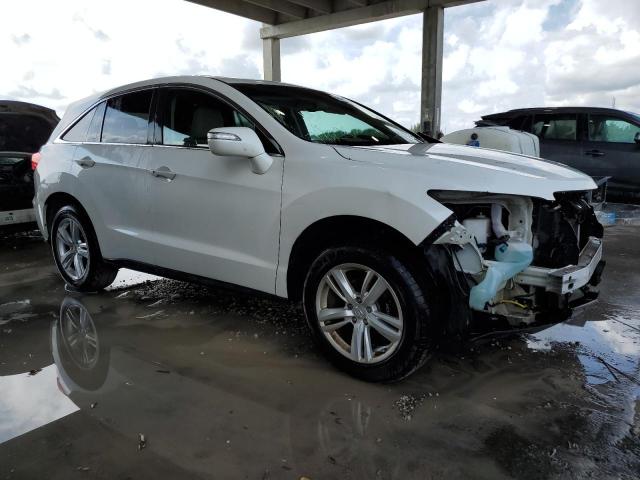 5J8TB3H33DL007523 - 2013 ACURA RDX WHITE photo 4