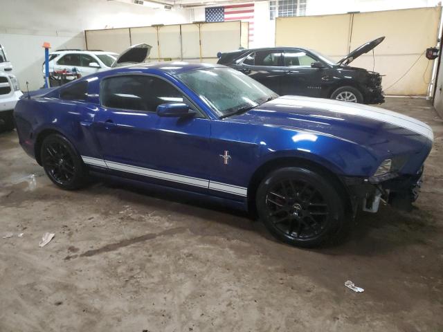 1ZVBP8AM2D5228026 - 2013 FORD MUSTANG BLUE photo 4