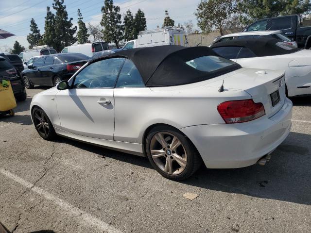 WBAUL73518VE88088 - 2008 BMW 128 I WHITE photo 2