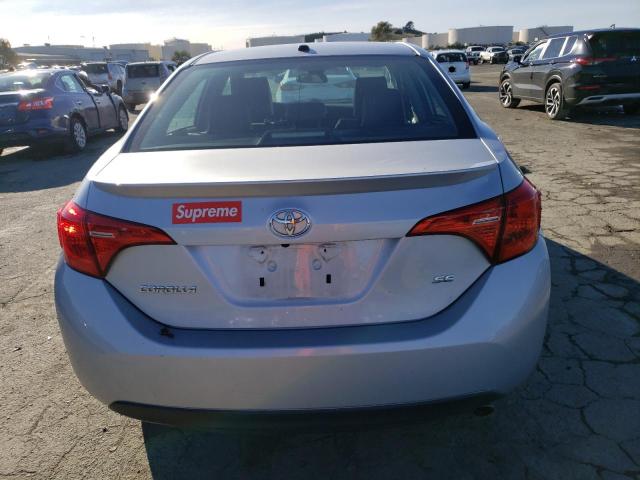 5YFBURHE1HP676668 - 2017 TOYOTA COROLLA L SILVER photo 6