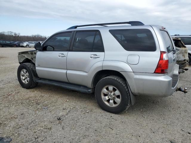 JTEZU14R060075280 - 2006 TOYOTA 4RUNNER SR5 SILVER photo 2