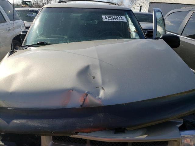 1GNDT13W312224228 - 2001 CHEVROLET BLAZER SILVER photo 11