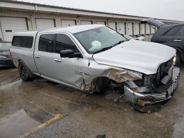 1C6RR7TT8JS171698 - 2018 RAM 1500 SLT SILVER photo 4