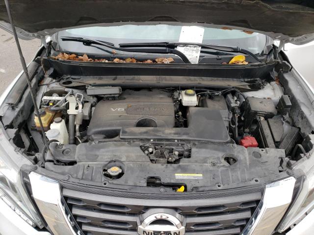 5N1DR2MN4JC644945 - 2018 NISSAN PATHFINDER S 银色 照片 11