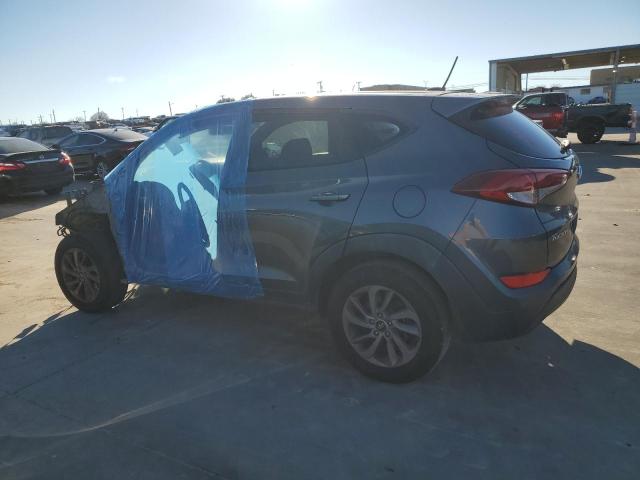 KM8J23A43HU527323 - 2017 HYUNDAI TUCSON SE GRAY photo 2