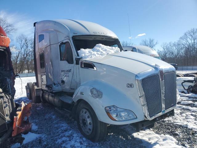 2016 KENWORTH CONSTRUCTI T680, 