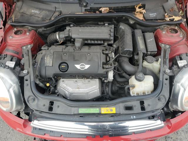 WMWSU3C56BT091375 - 2011 MINI COOPER RED photo 11