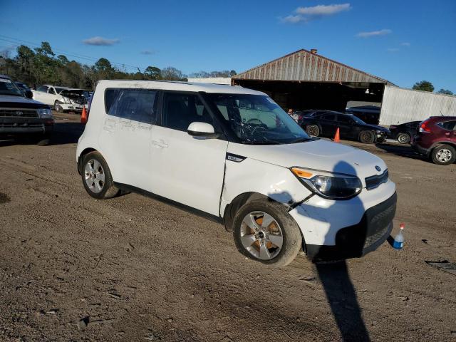 KNDJN2A20J7554133 - 2018 KIA SOUL WHITE photo 4