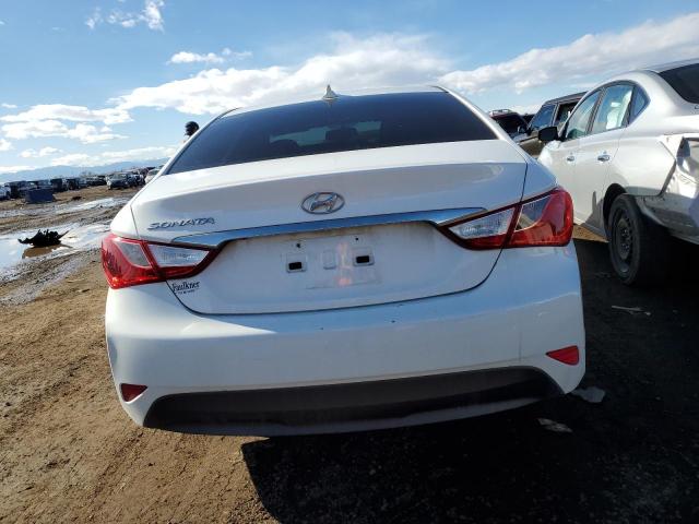 5NPEB4AC0EH822615 - 2014 HYUNDAI SONATA GLS WHITE photo 6