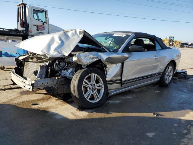 1ZVBP8EM9D5226686 - 2013 FORD MUSTANG SILVER photo 1