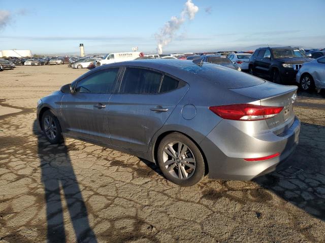 KMHD84LF8JU474527 - 2018 HYUNDAI ELANTRA SEL SILVER photo 2