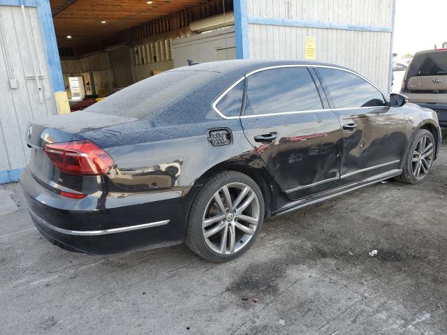 1VWDT7A37HC082911 - 2017 VOLKSWAGEN PASSAT R-LINE შავი ფოტო 3