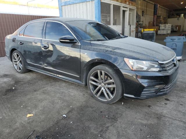 1VWDT7A37HC082911 - 2017 VOLKSWAGEN PASSAT R-LINE შავი ფოტო 4