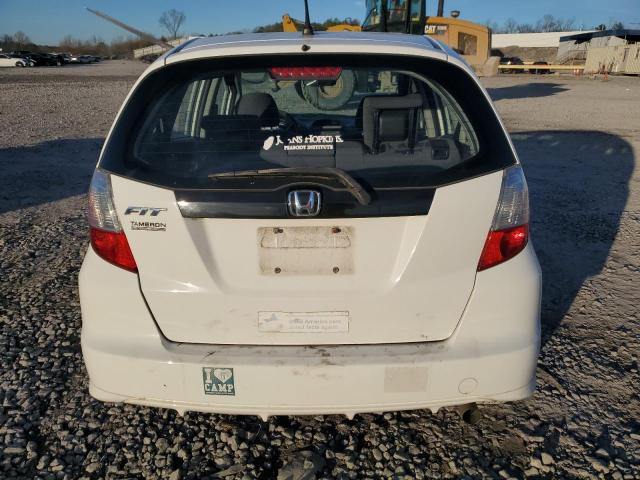 JHMGE8H38BS004574 - 2011 HONDA FIT WHITE photo 6