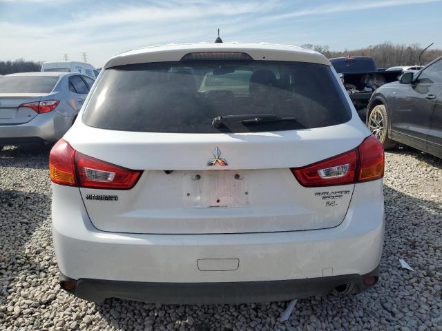 4A4AP3AW2FE048267 - 2015 MITSUBISHI OUTLANDER ES WHITE photo 6