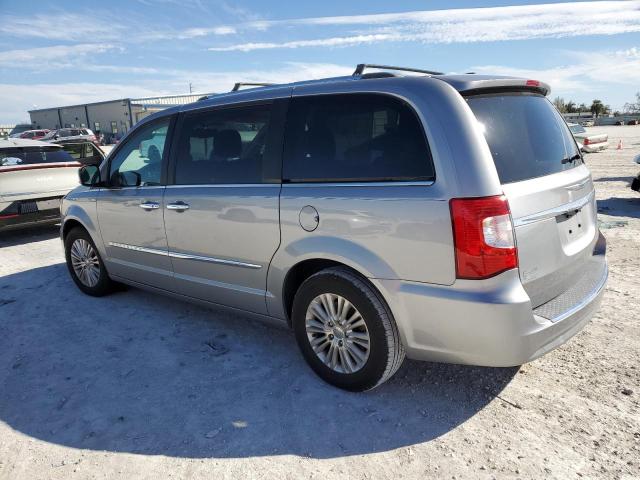 2C4RC1JG4FR714938 - 2015 CHRYSLER TOWN & COU LIMITED SILVER photo 2