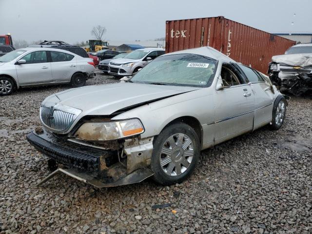 1LNHM83W74Y675420 - 2004 LINCOLN TOWN CAR ULTIMATE SILVER photo 1