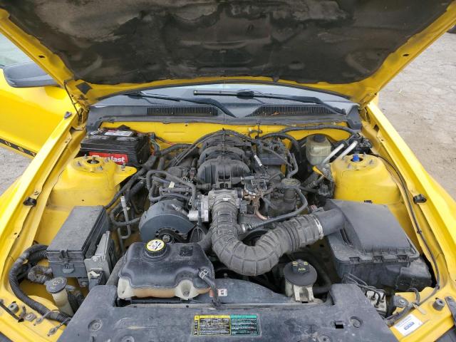 1ZVFT80N555113980 - 2005 FORD MUSTANG YELLOW photo 11