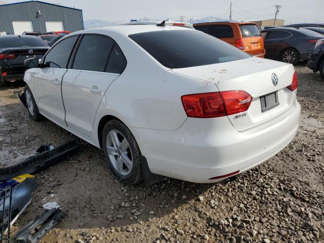 3VW3L7AJ3DM375790 - 2013 VOLKSWAGEN JETTA TDI WHITE photo 2