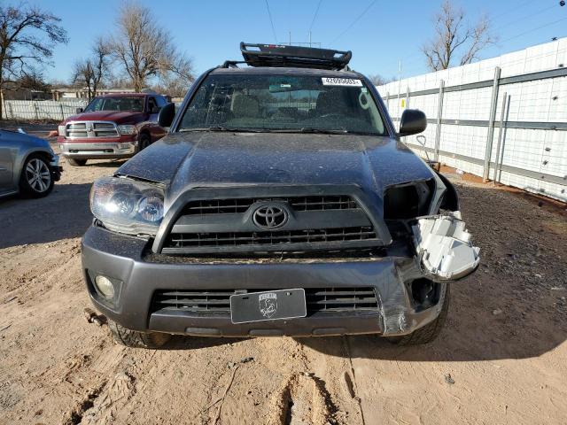 JTEZU14R360082241 - 2006 TOYOTA 4RUNNER SR5 GRAY photo 5