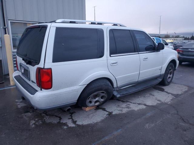 5LMFU28AX1LJ05922 - 2001 LINCOLN NAVIGATOR WHITE photo 3