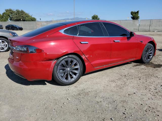 5YJSA1E27JF247993 - 2018 TESLA MODEL S RED photo 3