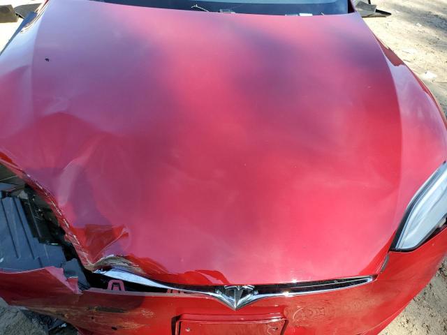 5YJSA1E44JF276790 - 2018 TESLA MODEL S RED photo 11