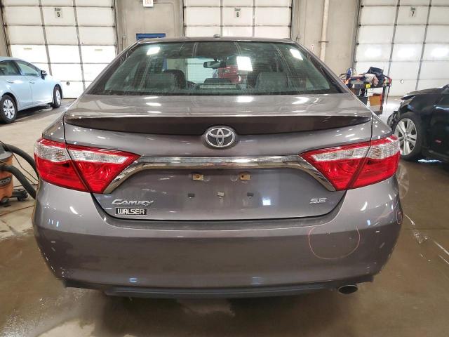 4T1BF1FK8HU366620 - 2017 TOYOTA CAMRY LE GRAY photo 6