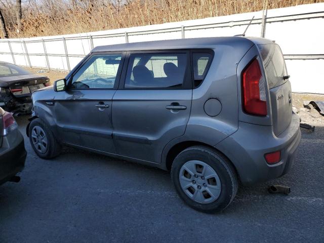 KNDJT2A58D7605270 - 2013 KIA SOUL GRAY photo 2