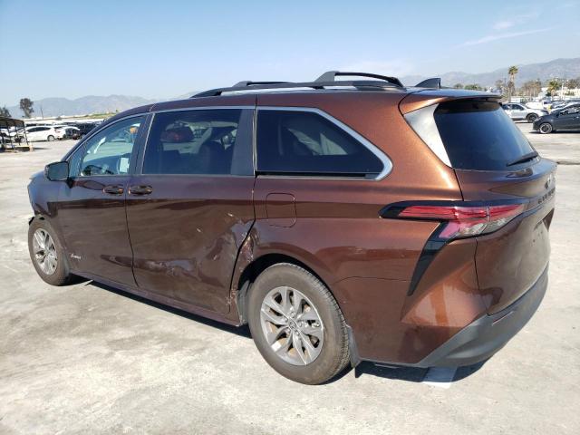 5TDKRKEC6MS059523 - 2021 TOYOTA SIENNA LE BROWN photo 2