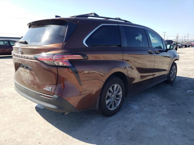 5TDKRKEC6MS059523 - 2021 TOYOTA SIENNA LE BROWN photo 3