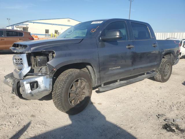 5TFEM5F19HX110149 - 2017 TOYOTA TUNDRA CREWMAX SR5 GRAY photo 1