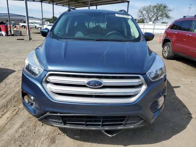 1FMCU0GD2JUC77152 - 2018 FORD ESCAPE SE BLUE photo 5