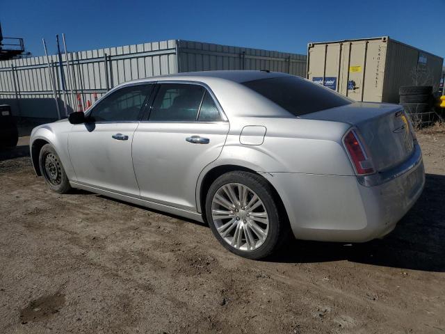 2C3CA6CT9BH613725 - 2011 CHRYSLER 300C SILVER photo 2