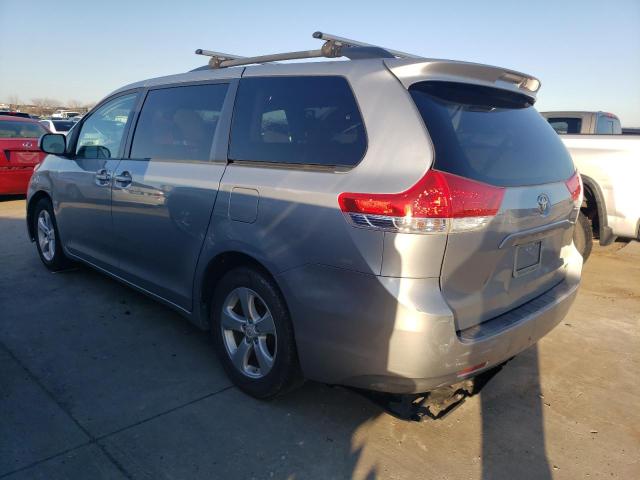 5TDKK3DC4BS130632 - 2011 TOYOTA SIENNA LE SILVER photo 2