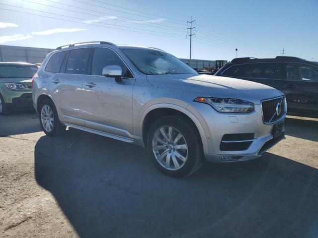 YV4A22PKXJ1217906 - 2018 VOLVO XC90 T6 SILVER photo 4