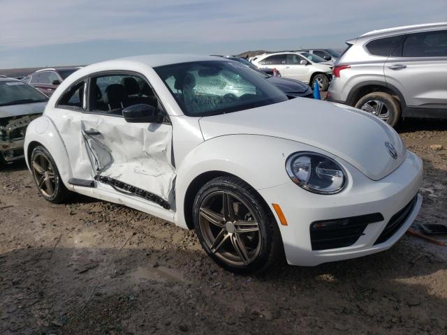 3VWF17AT4HM614211 - 2017 VOLKSWAGEN BEETLE 1.8T WHITE photo 4