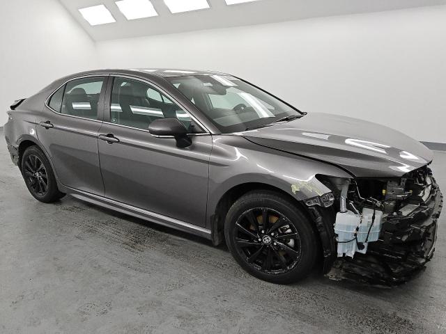 4T1T11BKXPU107425 - 2023 TOYOTA CAMRY SE NIGHT SHADE GRAY photo 4