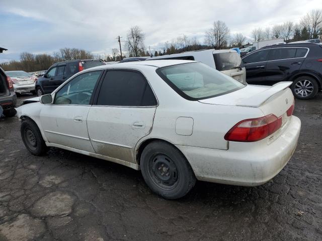 1HGCG1654WA039227 - 1998 HONDA ACCORD EX WHITE photo 2