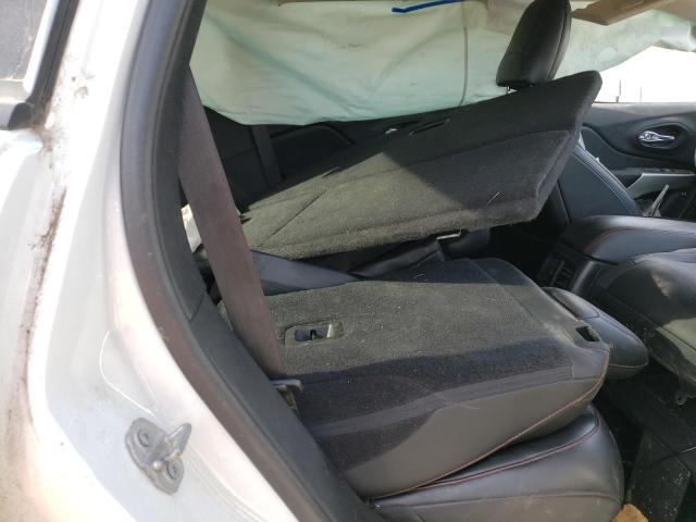 1C4PJMBS7HW612674 - 2017 JEEP CHEROKEE TRAILHAWK WHITE photo 10