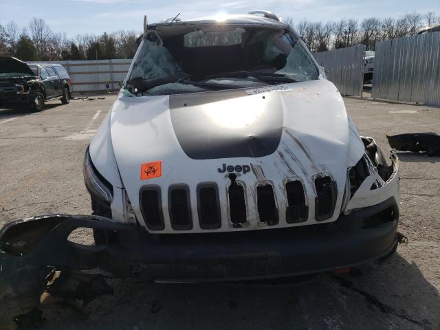 1C4PJMBS7HW612674 - 2017 JEEP CHEROKEE TRAILHAWK WHITE photo 5