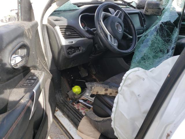 1C4PJMBS7HW612674 - 2017 JEEP CHEROKEE TRAILHAWK WHITE photo 8