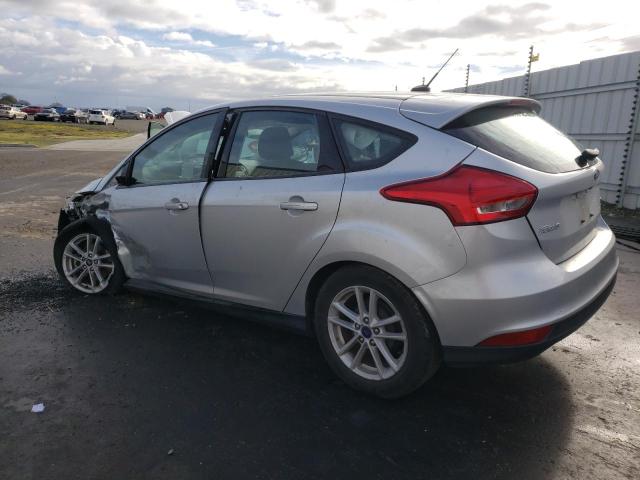 1FADP3K22JL207086 - 2018 FORD FOCUS SE SILVER photo 2