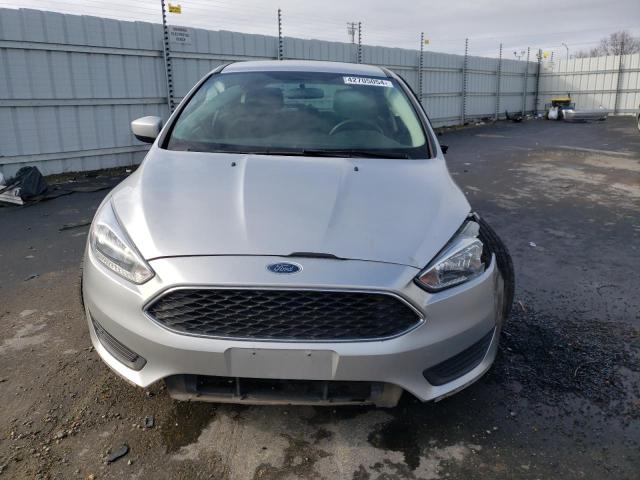 1FADP3K22JL207086 - 2018 FORD FOCUS SE SILVER photo 5