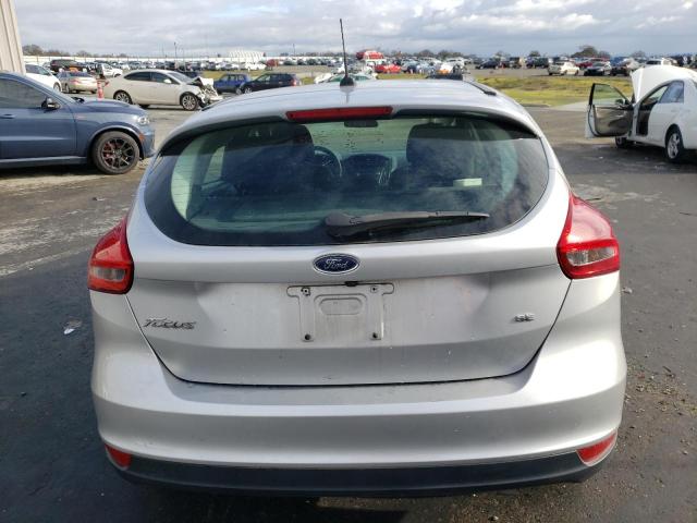 1FADP3K22JL207086 - 2018 FORD FOCUS SE SILVER photo 6