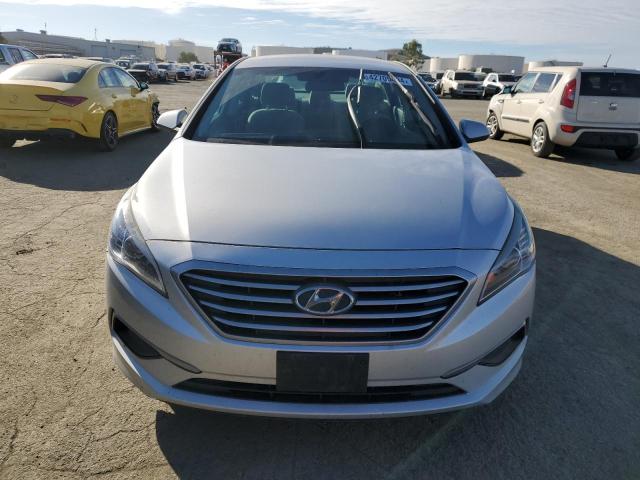 5NPE24AF6HH442967 - 2017 HYUNDAI SONATA SE SILVER photo 5