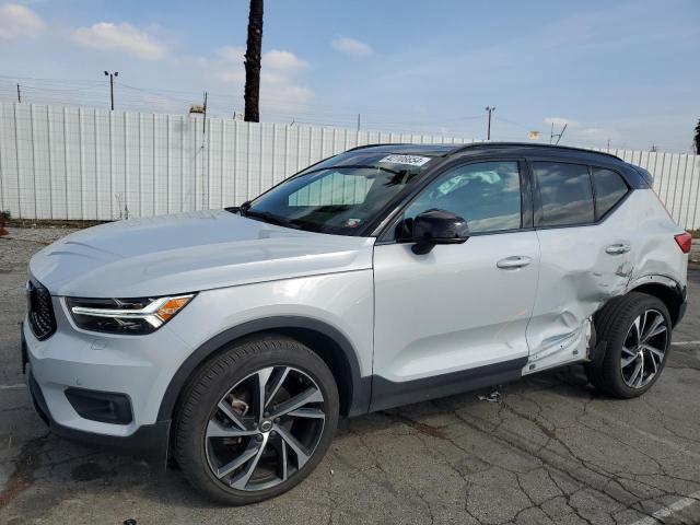 YV4162UM4N2668324 - 2022 VOLVO XC40 T5 R-DESIGN WHITE photo 1