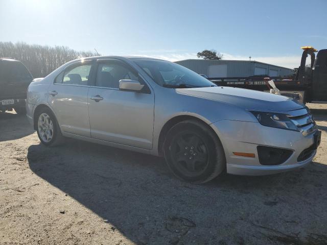 3FAHP0HA4AR387235 - 2010 FORD FUSION SE SILVER photo 4