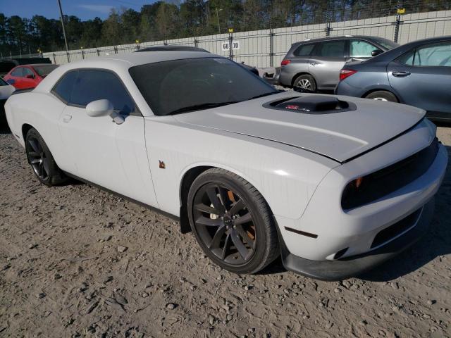 2C3CDZFJ0KH738955 - 2019 DODGE CHALLENGER R/T SCAT PACK WHITE photo 4