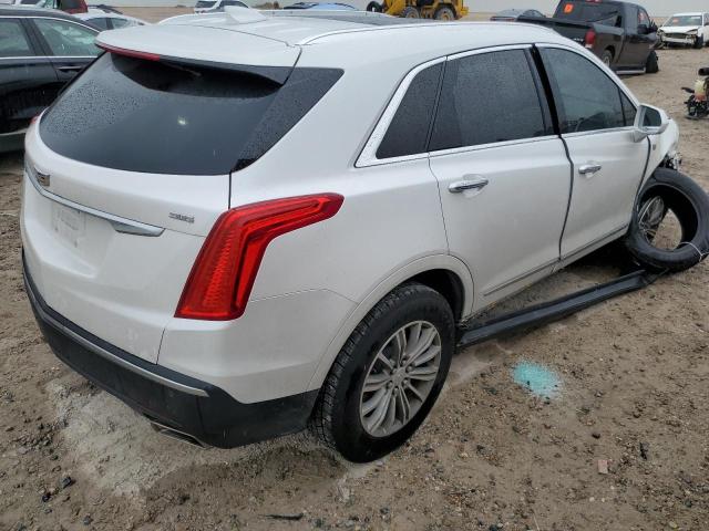 1GYKNBRS9HZ218689 - 2017 CADILLAC XT5 LUXURY WHITE photo 3